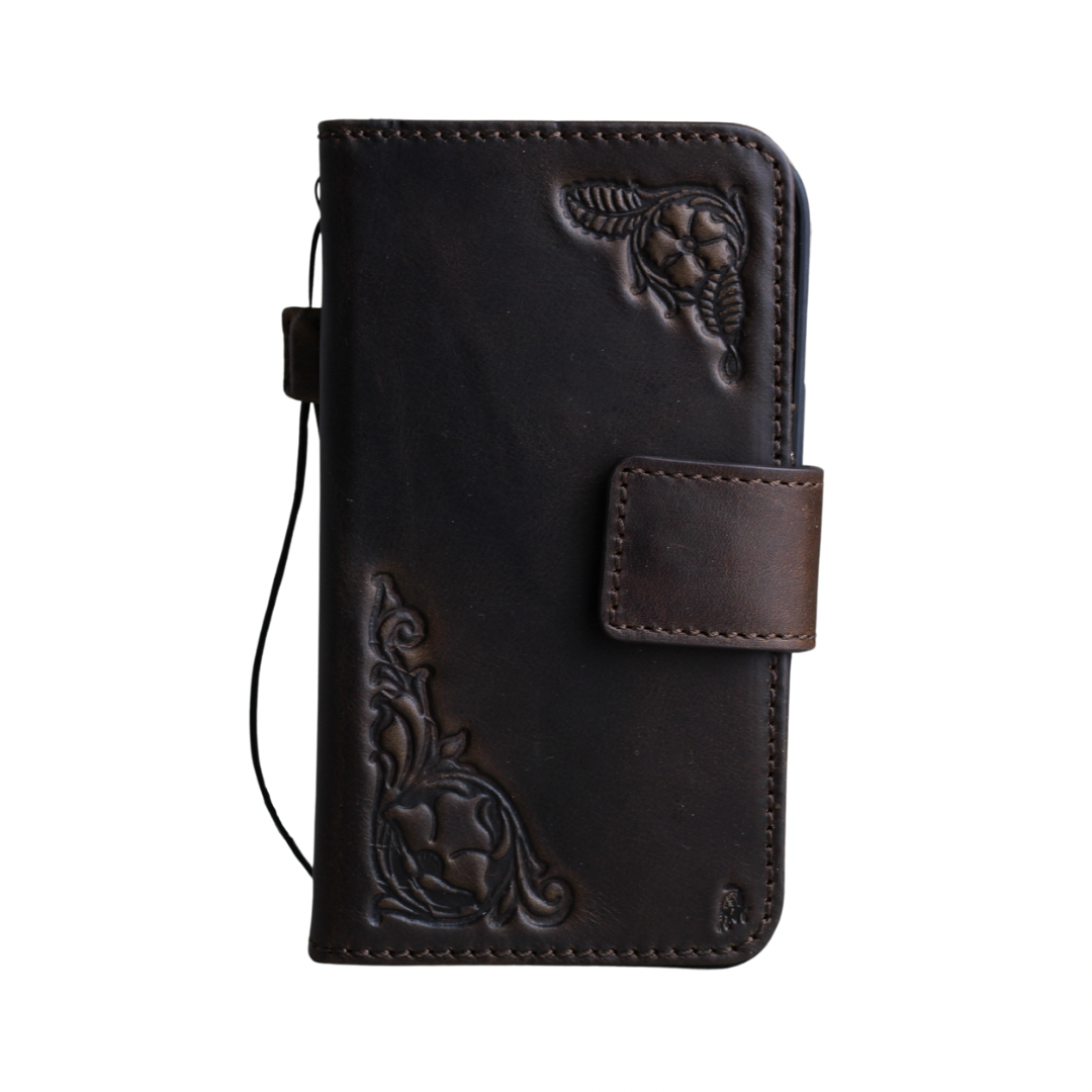 ARICHI Handcrafted Brown Leather iPhone Case with Magnetic Closure and Embossed Design – Detachable Magnetic Wallet Cover for iPhone