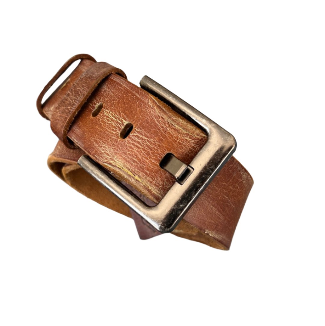 ARICHI Handmade Light Brown Leather Belt with Unique Buckle – Premium Genuine Leather for Men and Women, Classic Vintage Design