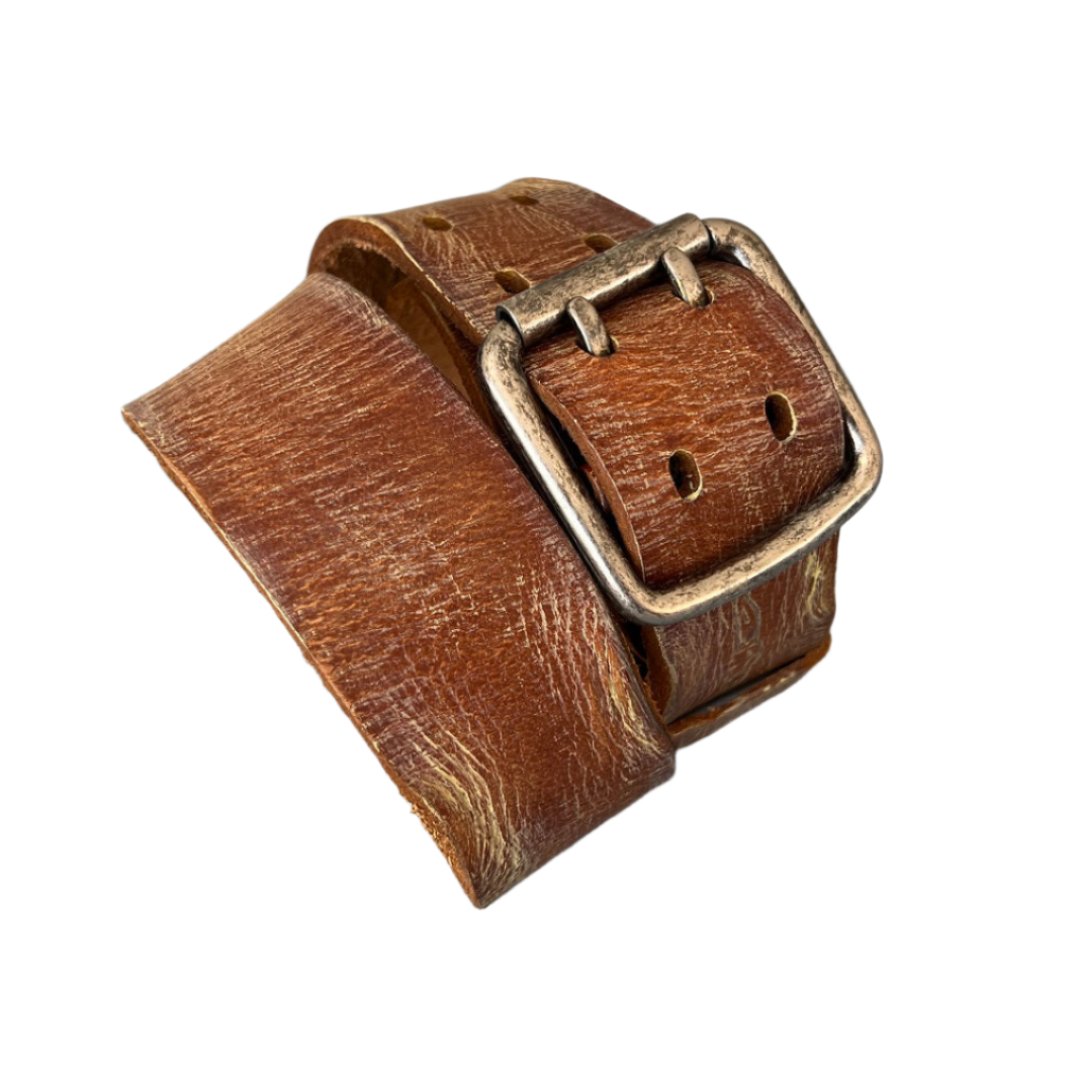 ARICHI Light Brown Leather Belt – Handmade Genuine Leather for Men and Women, Minimalist Design with Elegant Buckle