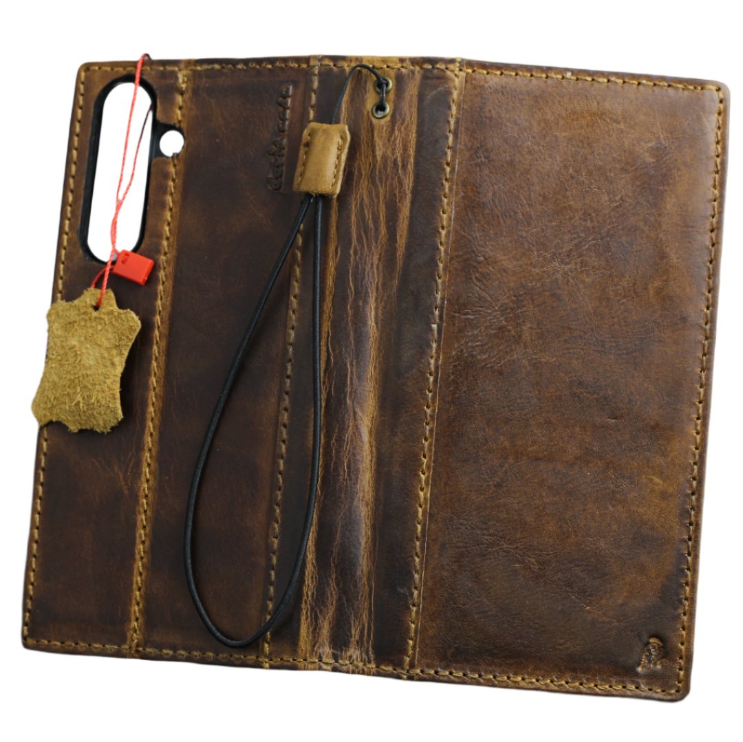 ARICHI Handmade Waxed Leather iPhone Case – Polished Sanded Finish, Vintage Style with White Stitching, for iPhone 11–16 Pro Max Wallet Cover