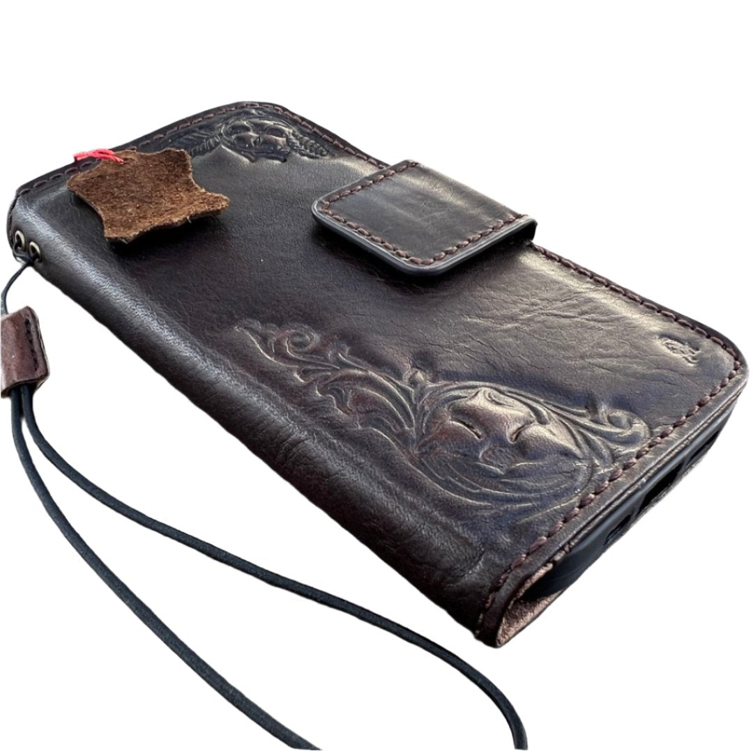 ARICHI Handcrafted Brown Leather iPhone Case with Magnetic Closure and Embossed Design – Detachable Magnetic Wallet Cover for iPhone