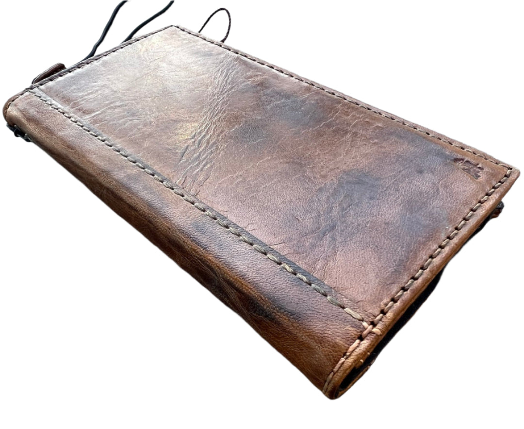 ARICHI Handcrafted Light Tan Leather Pixel Case – Smoked Wax Finish Wallet Cover for Pixel