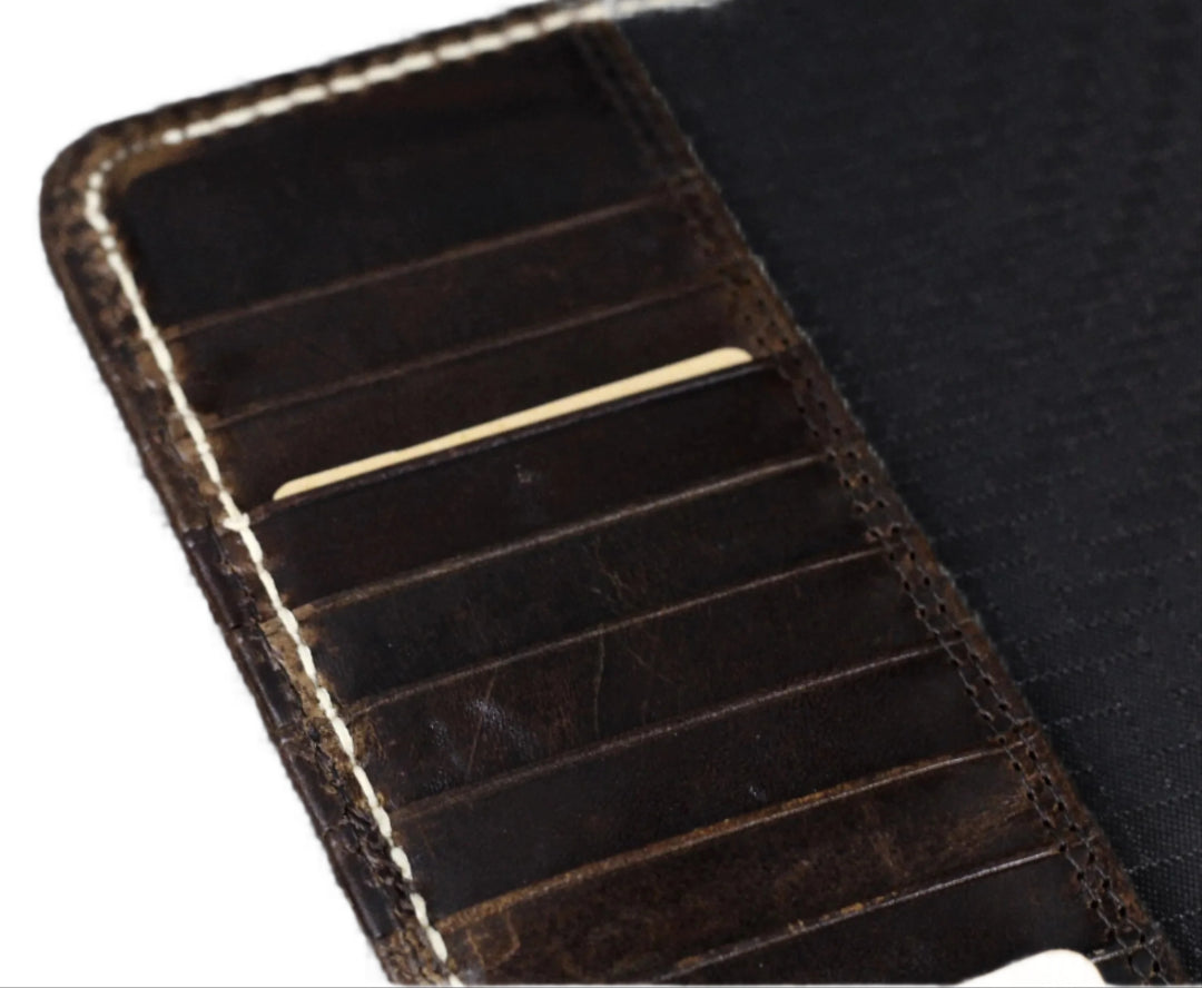 ARICHI Genuine Leather iPad Case – Dark Brown, Hand-Stitched White Thread, Magnetic Closure
