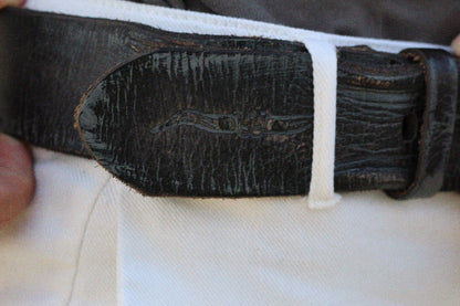 ARICHI Handmade Polished Black Leather Belt – Premium Genuine Leather for Men and Women, Vintage and Stylish Design