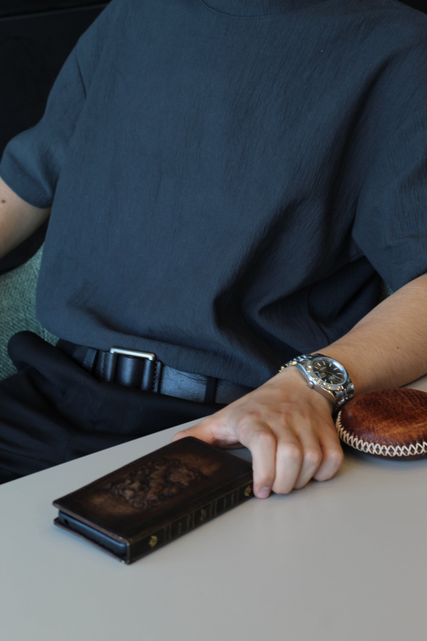 Handmade Leather Book Phone Case for iPhone – Vintage Library Wallet Case