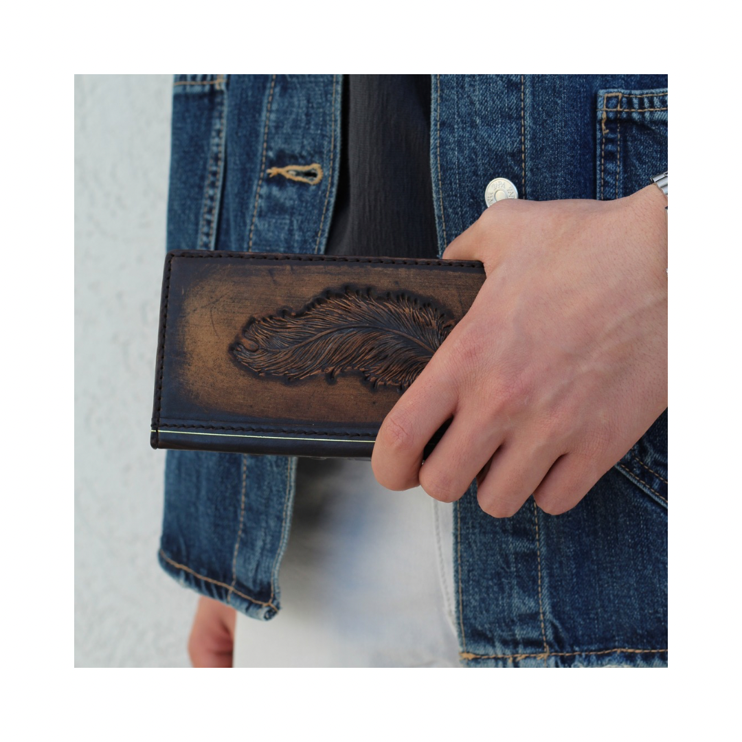 handmade leather wallet case iphone 17 pro max feather engraving