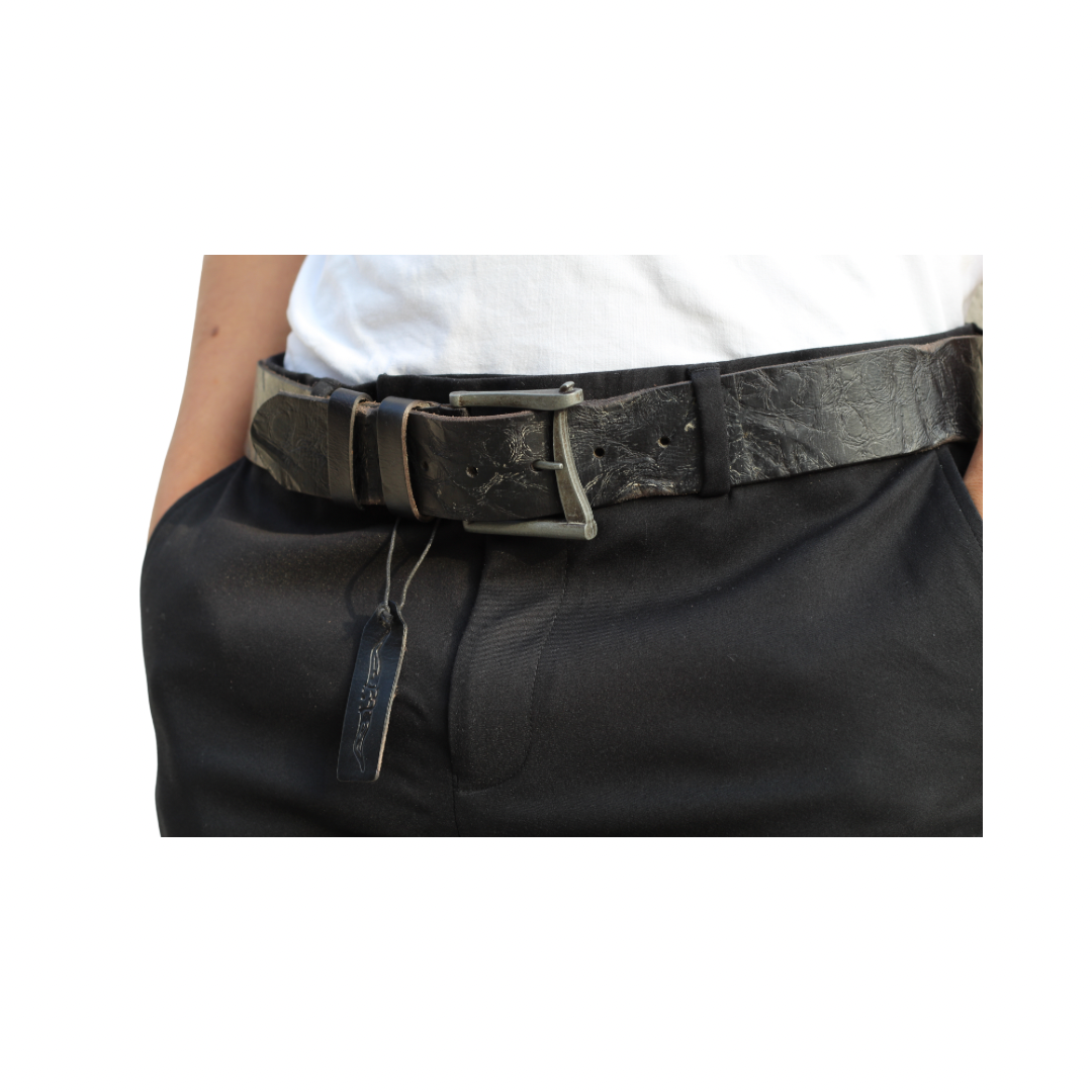 Handmade Black Full-Grain Leather Belt – Distressed Unisex Design