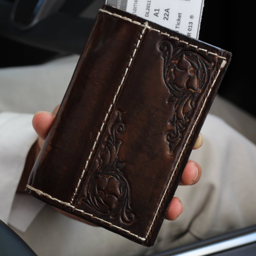 ARICHI Handmade Vintage Leather Passport Wallet Stamping Details