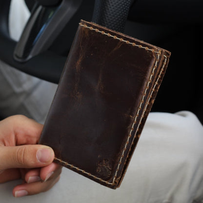 ARICHI Handmade Vintage Leather Passport Wallet