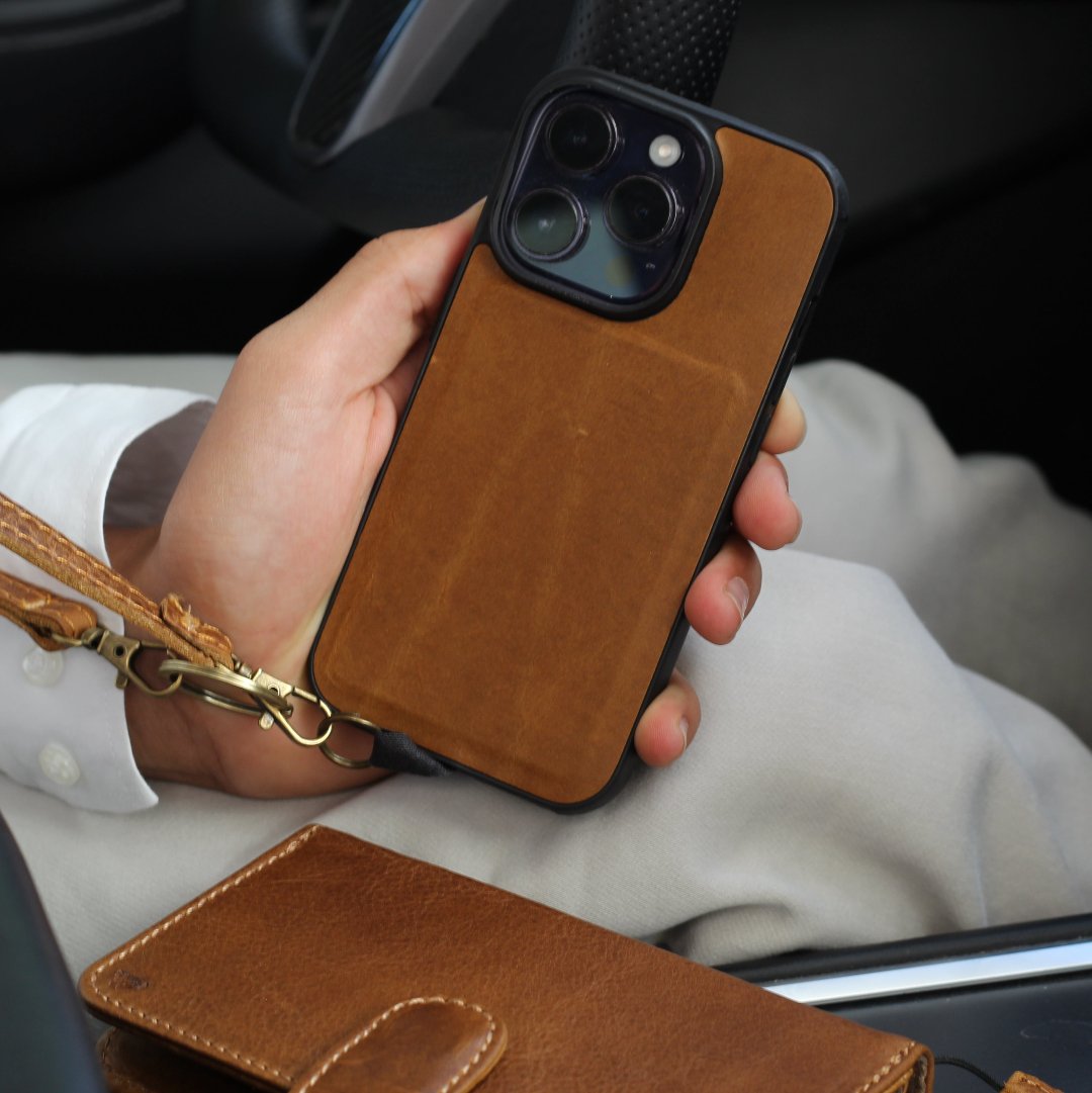 ARICHI Light Leather iPhone Case – Detachable Magnetic Wallet with Extra Card Slots, Handmade