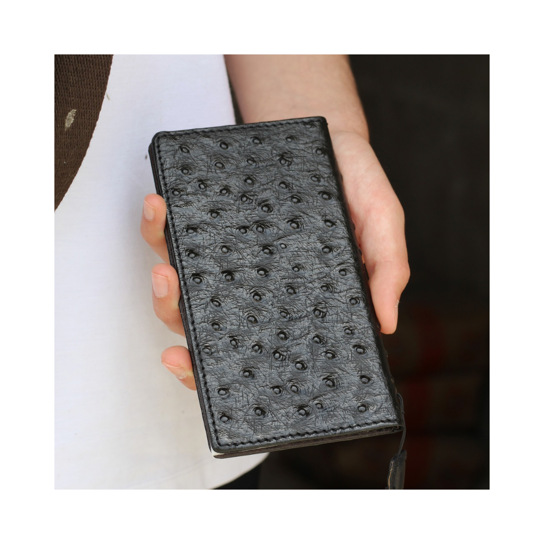     black leather wallet case