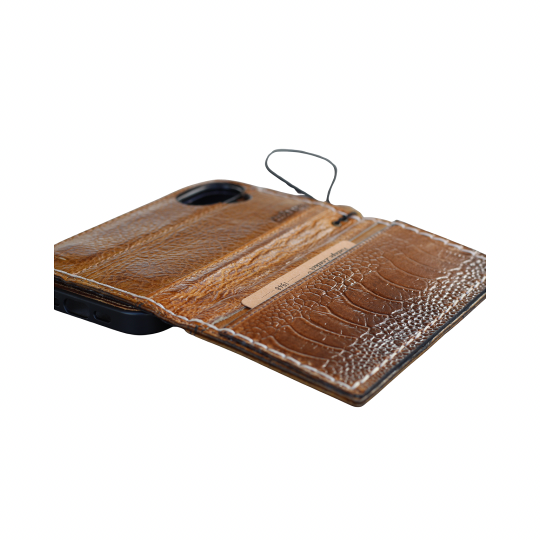     detachable-pixel-wallet-case