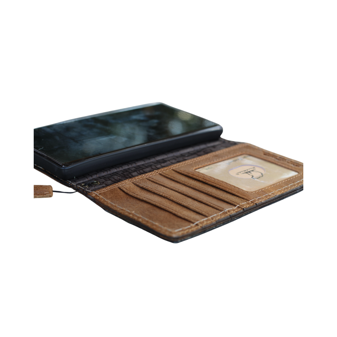     handmade-leather-pixel-case