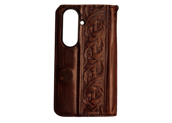 Discreet magnetic closure on handmade floral leather Z Fold case