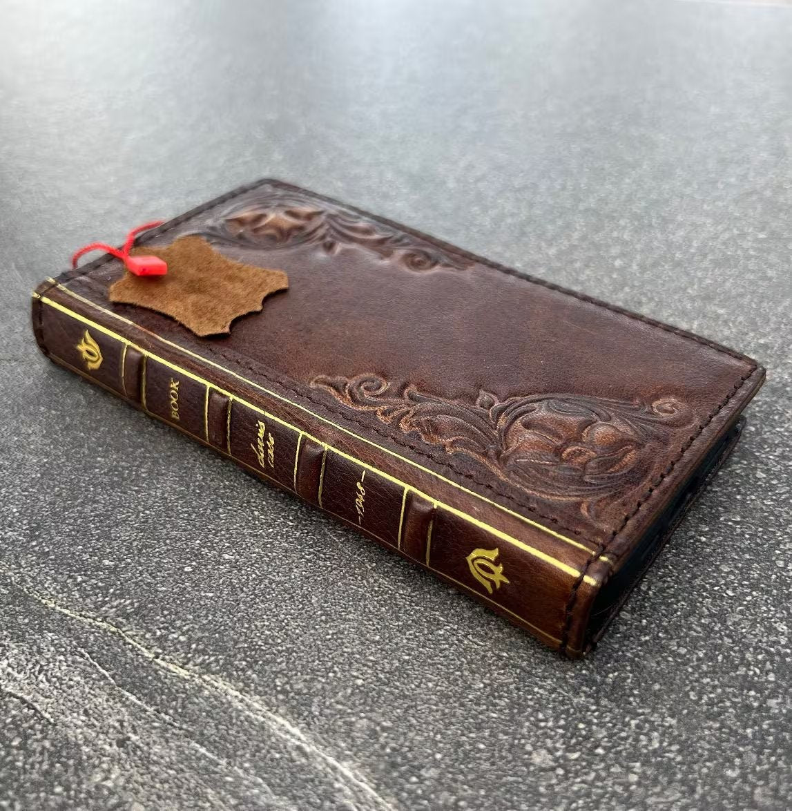 ARICHI Genuine Dark Leather Case For Google Pixel 4 4A 5 5A 6 6A 7 8 9 Pro XL Fold Book Cover 4G 5G Bible Book Handmade Cover Wireless Wallet stamping decorations